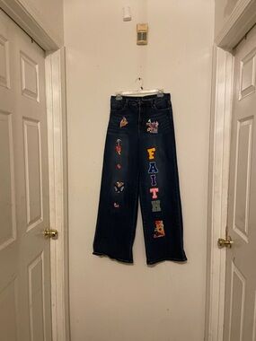 Dark Wash Women's Jeans with Colorful 'FAITH' Patch Detail